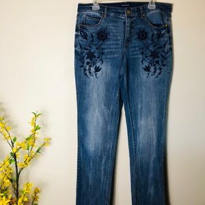 Bandolino Mandie Embroidered blue Jean size 14